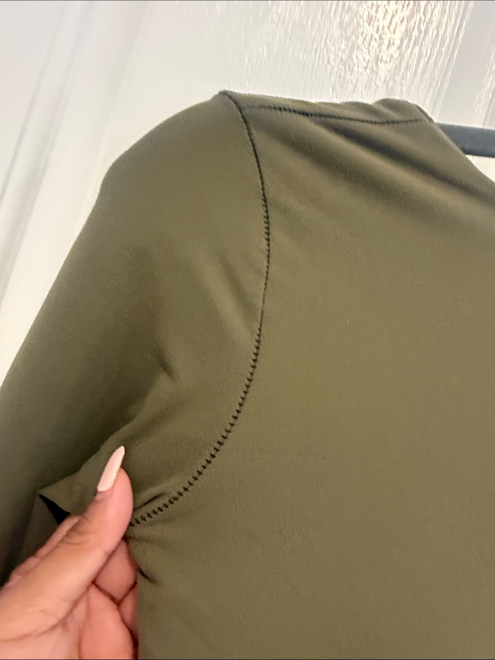🇺🇸Double layered olive green top - Picture 4 of 5